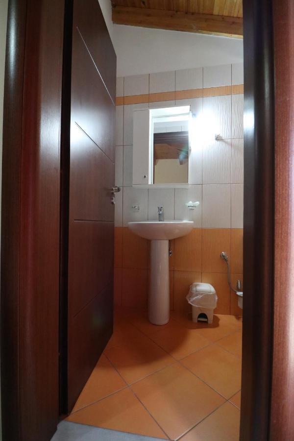 Hotel Potami Beach - Mondi Goro Himare Exterior foto